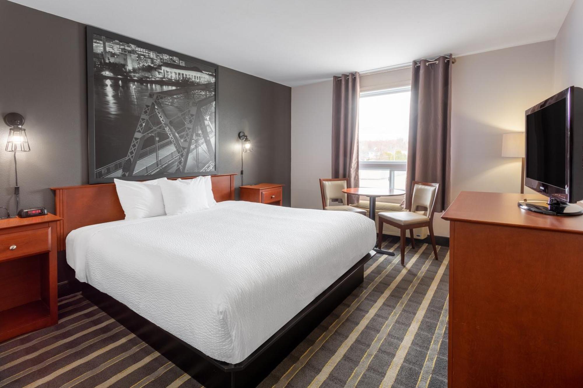 Super 8 By Wyndham Trois-Rivieres Hotel Luaran gambar
