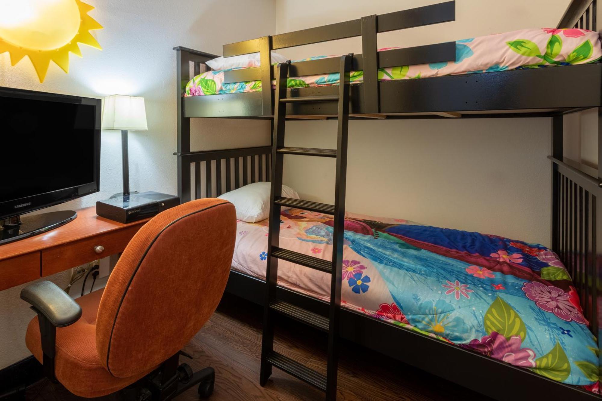 Super 8 By Wyndham Trois-Rivieres Hotel Luaran gambar